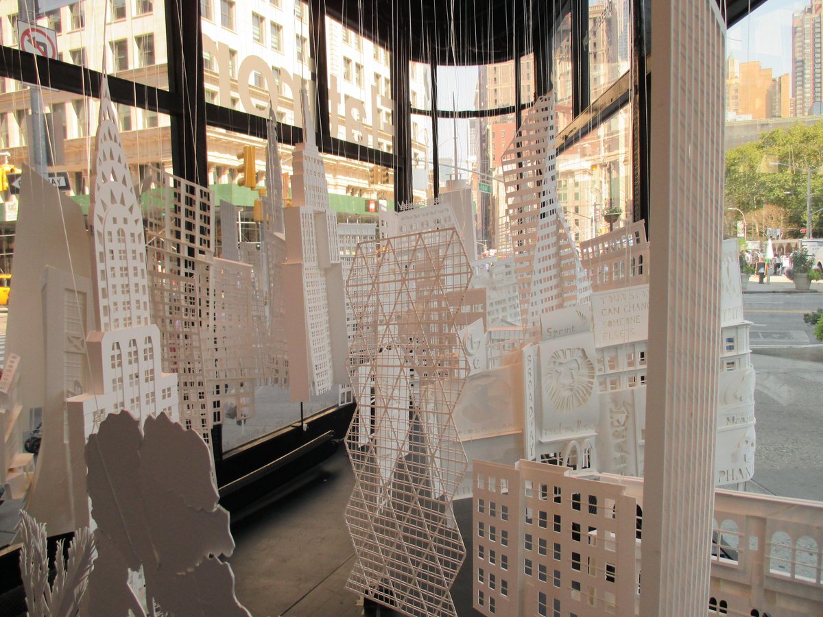 Christina Lihan tweet media