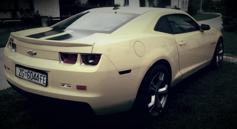 guofz1's tweet photo. This car just parked in front of my house:D http://t.co/4r56H22Tu1