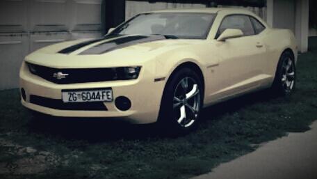 guofz1's tweet photo. This car just parked in front of my house:D http://t.co/4r56H22Tu1
