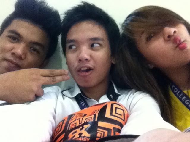 StylesEdg's tweet photo. Ilove this two http://t.co/K4wDv5ihDN