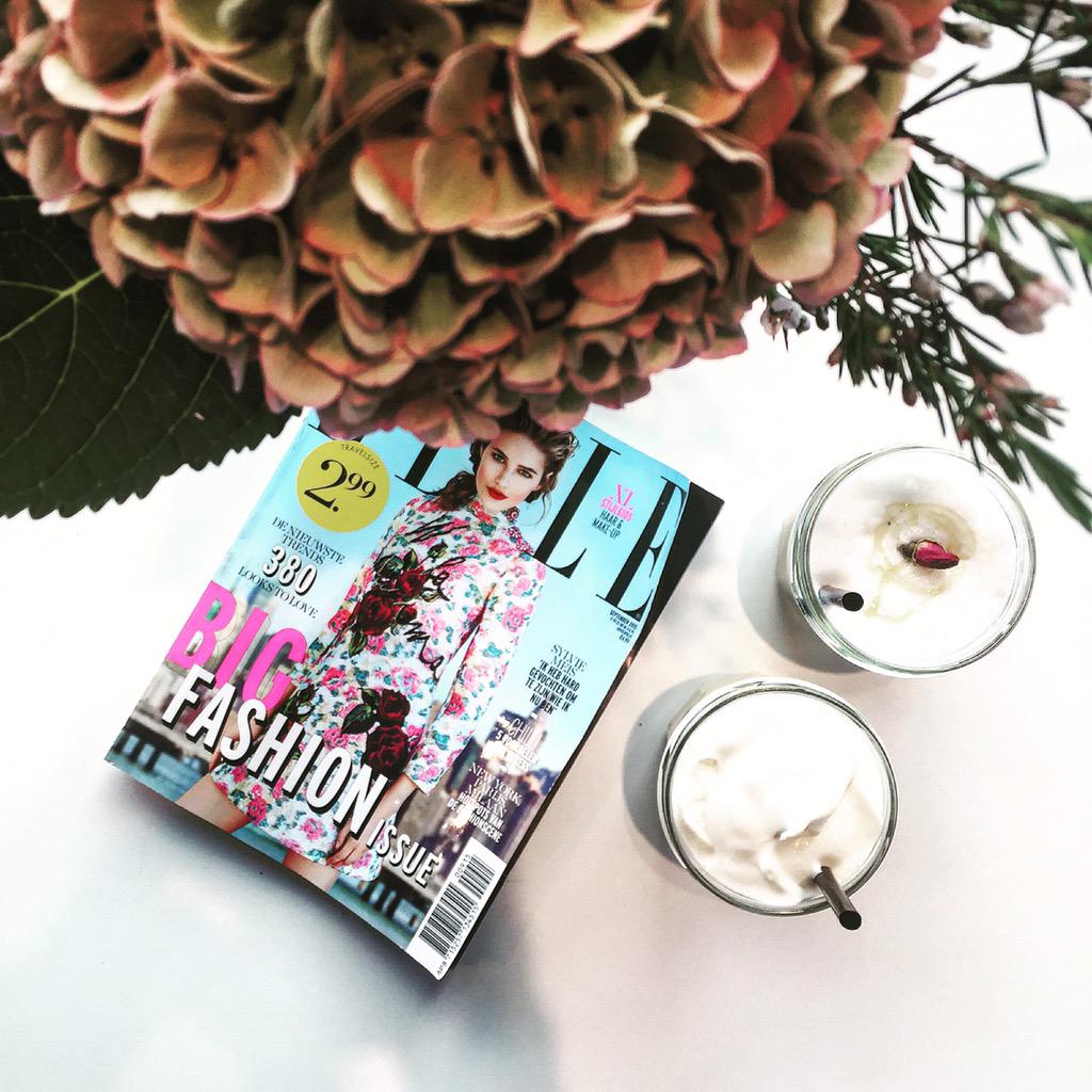 Coffee &amp; a magazine, perfect to relax 💘💐