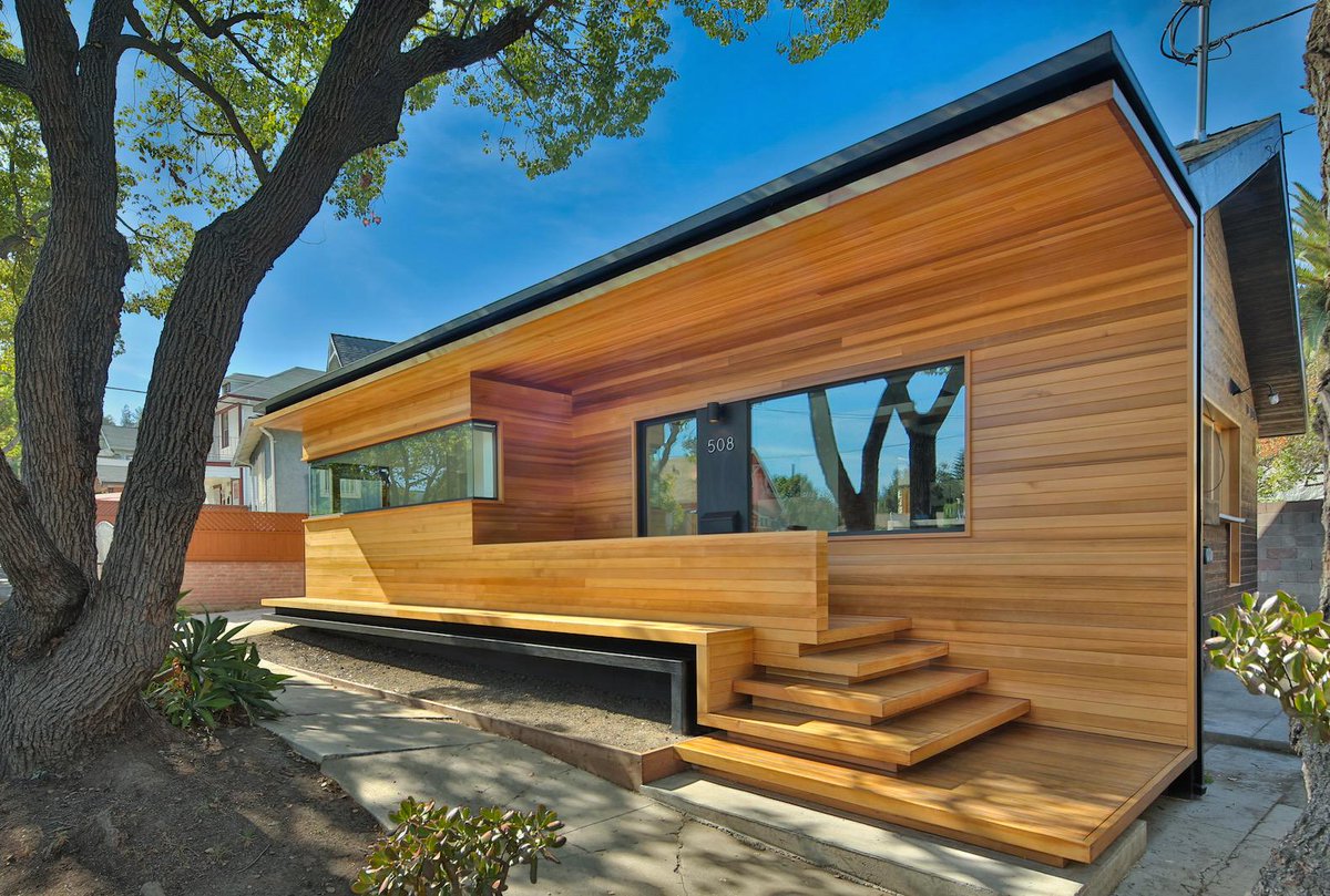 GreenBizWorld's tweet image. Martin Fenlon breathes new life into a dilapidated 1920s Los Angeles bungalow bit.ly/1LZAhfV