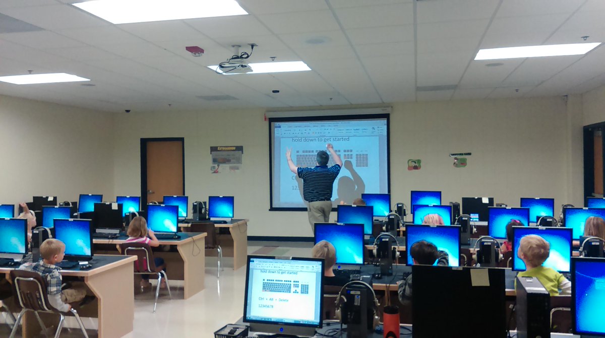 DPSinnovation's tweet photo. The team out at Lester helping K S's log in for the first time. #inspire709 #isd709 http://t.co/wOOq7hdBYS
