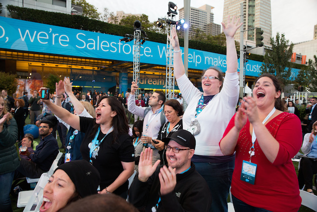 BenEyeSF's tweet photo. Check out the Dreamforce '15 Ultimate Content Guide! http://t.co/pOsJTKX1mc http://t.co/kCKiTu6UqF