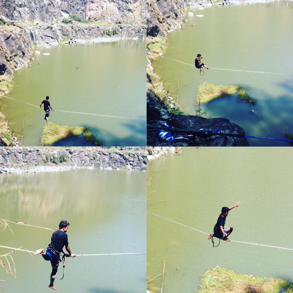 LuisGoiaba_'s tweet photo. Primeiro role de highline. Que venham outros ....
#Slackline #Slacklife #Slacktube #Highline http://t.co/Ddt9CaeR7e