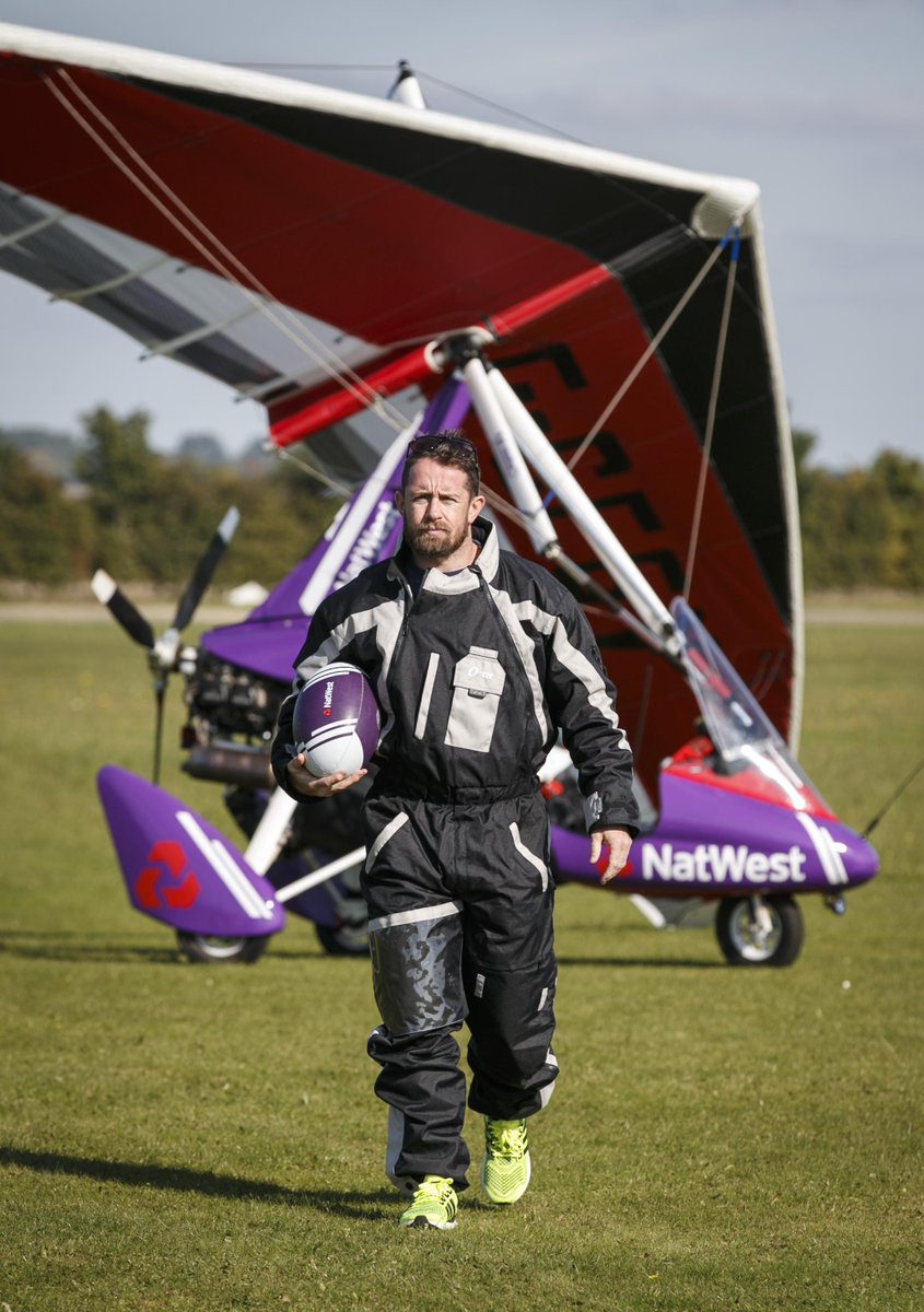 ExtremeOfficial's tweet photo. Sneak peak of our #ImpossiblePass with @NatWest_Rugby.Taking #rugby to new heights @ShaneWilliams11 @GaryConnery http://t.co/6ZV0xeMahF