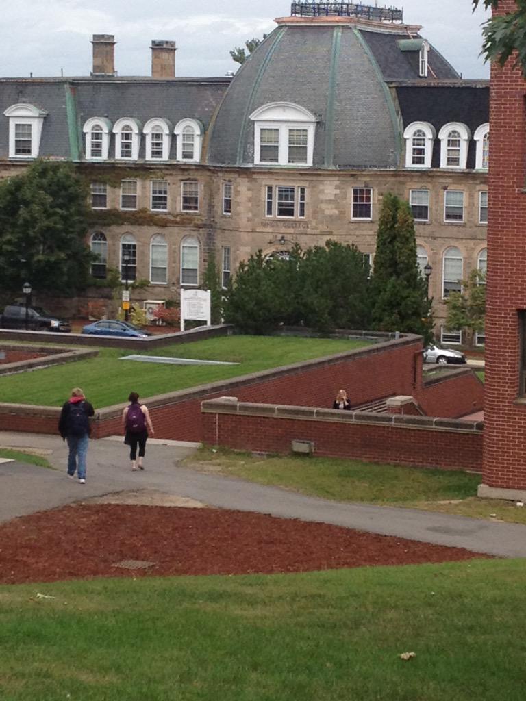 the_mess_dad's tweet photo. @ArtsUNBF #UNBFind Sir Howard Douglas Hall is the oldest building on campus I believe http://t.co/iWfzZKfny7