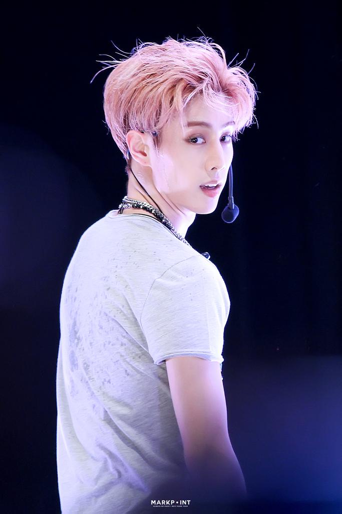 MARKPOINT0904's tweet photo. 150929 MAD 쇼케이스 #갓세븐 #마크 #니가하면 #GOT7 #MARK 😍😍
https://t.co/njXPWrWZ5j
https://t.co/kjbSamqC2a
https://t.co/SFB0fEF93l http://t.co/kYyMOxf9jz