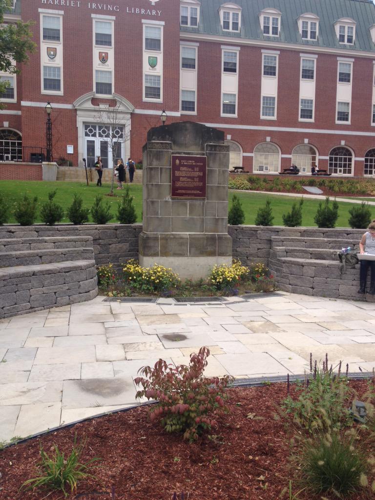 the_mess_dad's tweet photo. Poets Corner! Right next to Peter Kent's bench! (Poets: See photo) @ArtsUNBF #UNBFind http://t.co/c9wTuHoXjm