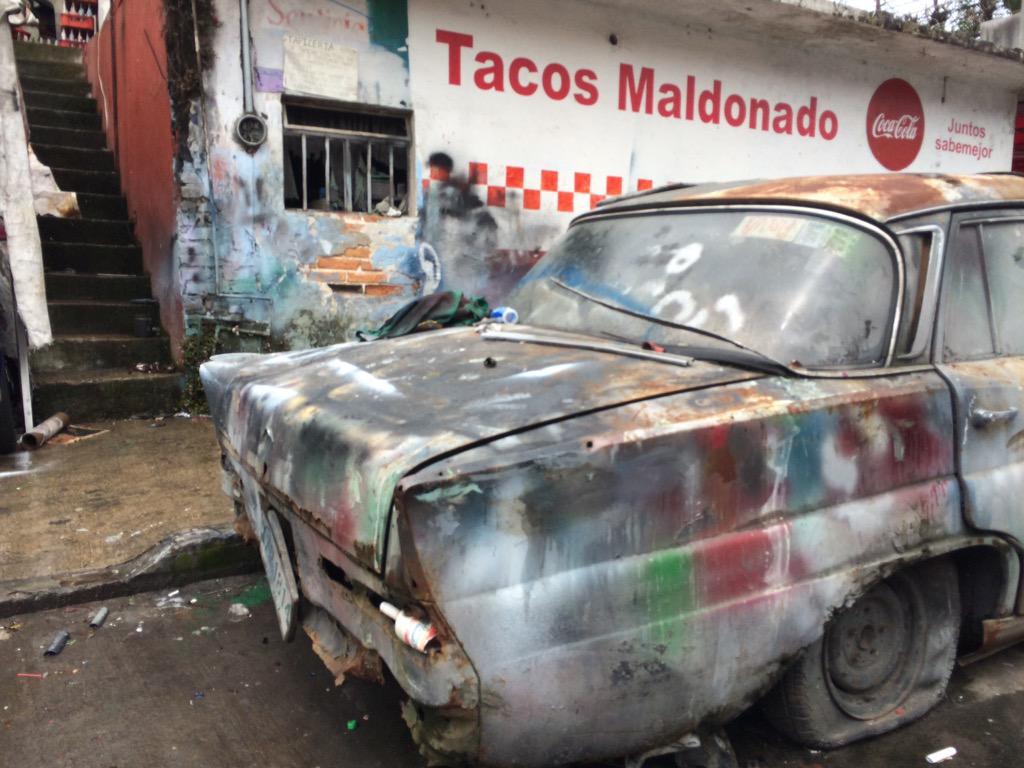 VialidadXalapa's tweet photo. Y así... 😖😖😖 #AutoMaceta http://t.co/mnEwKGqguw
