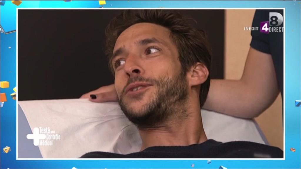 TBT9_W9's tweet photo. "Faire des émissions sur ça alors que @jmmaireofficiel fait du porte à porte depuis des années !" #TPMP http://t.co/qwnwGyEZQZ