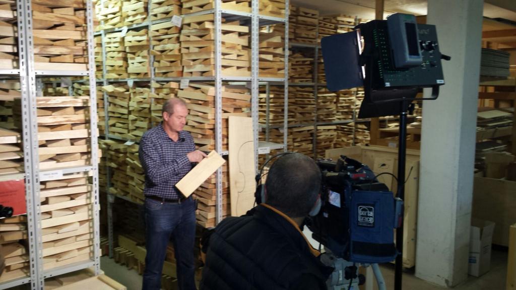 siriofilm's tweet photo. #Legno #armonico #fiemme @tg2rai #EatParade #abete #risonanza @visitfiemme #engcrew @PressTrentino @ParcoPaneveggio http://t.co/1pd3MKJ01H