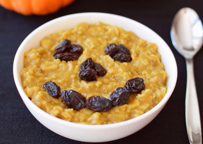 Bring the pumpkin flavor you love to your breakfast bowl: bit.ly/1Ws2QKs via <a href="/GoDairyFree/">Go Dairy Free</a>