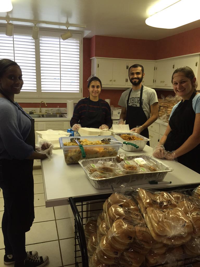 ckp_auburn's tweet photo. At yesterday's shift, we made 55 meals & donated 6 pans of potato salad and 9 pans of chicken! #HungerFighters #CKAU http://t.co/8CXhSOYRAj