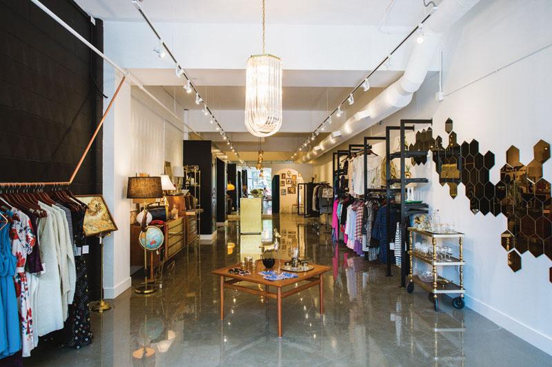 FashionCanada tweet media