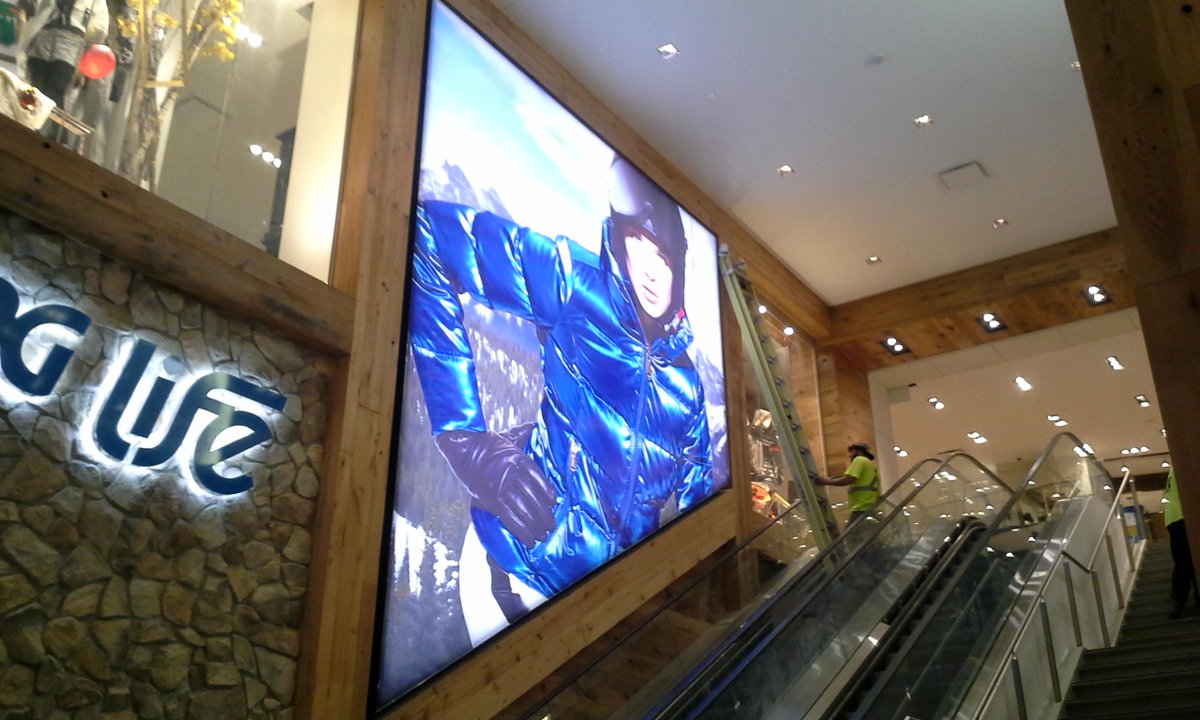 TotalSignsCa's tweet image. Flex Face Banner system @SPORTINGLIFECAN in the new @sherway_gardens Fabricated and installed by @TotalSignsCa