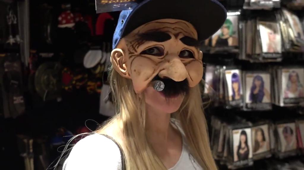 samantha_massa's tweet photo. Inspiring Halloween costumes 😂😂 #DopeFreshNation #teamgeneral #lookingforgenerals #DoDopeShit #dopefreshness http://t.co/MBb3bcbXgZ