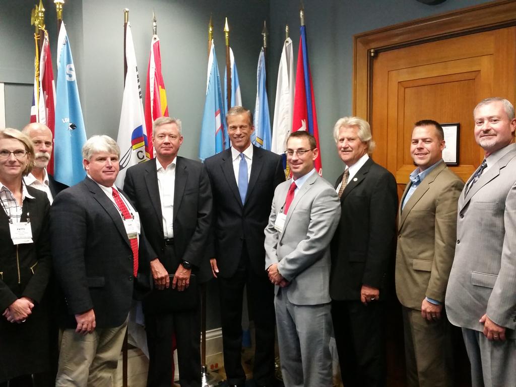 Patty_asphalt's tweet photo. Thank you @SenJohnThune for meeting with @AGCofSD today! #nclc2015 http://t.co/P2Yaelrxwp
