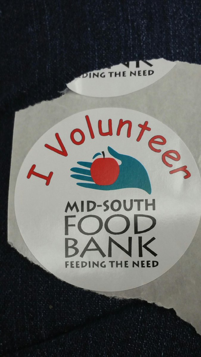 MemNetwork's tweet photo. @Memphis_CC @Juggernauts15 @PhaedraPage Mid-south Food Bank!! http://t.co/9kvaSuNasA