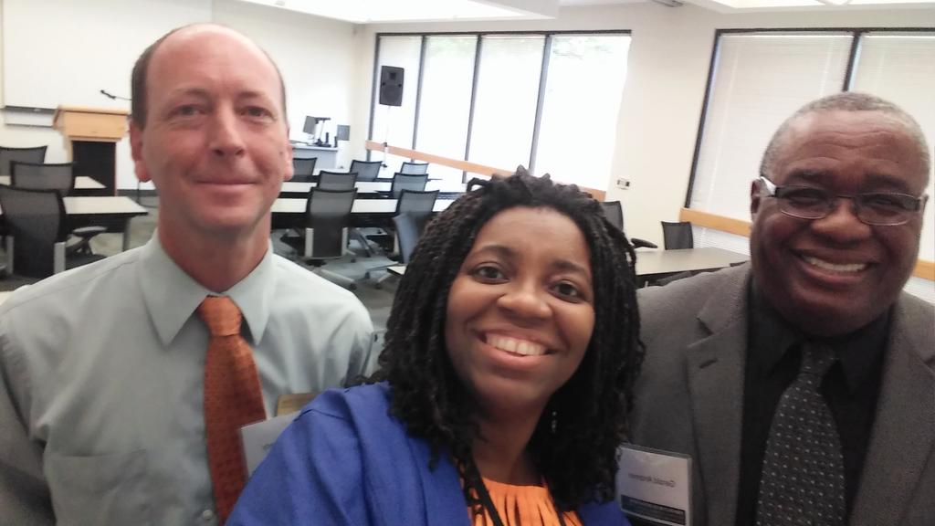 cedarhillcvc's tweet photo. Behind every great center is a great team. Come help @cedarhillcvc and @CVCOnline be a great place to work. #cvcch http://t.co/kLXeGW4zTM