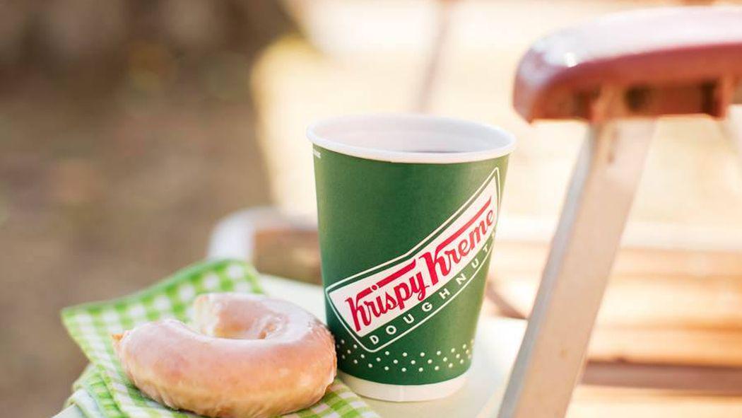 DearSarajones's tweet photo. .@krispykreme and @Peets_Tweets have freebies today for National Coffee Day http://t.co/lvzH6N3edT http://t.co/f3fxo5JZHI