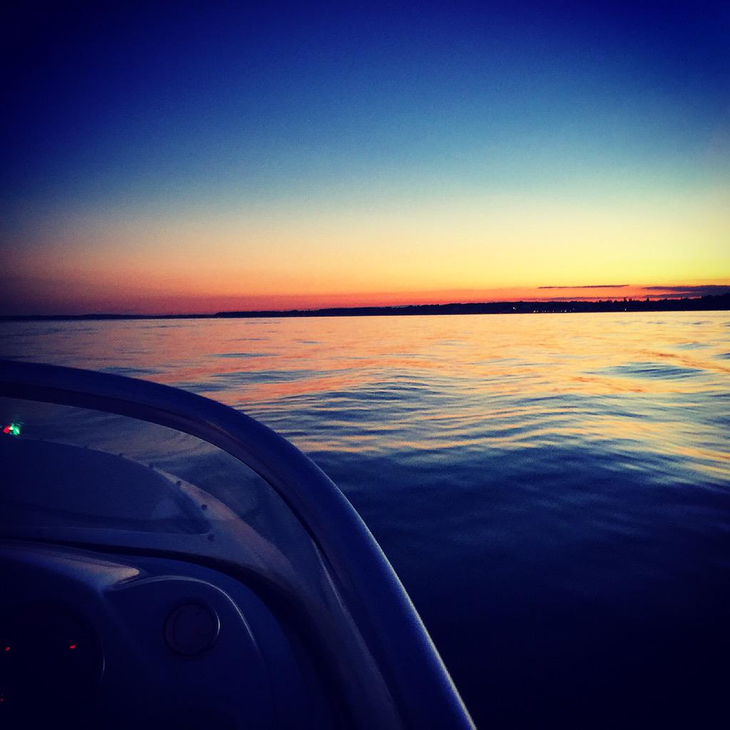 jesbrinch's tweet photo. Perfect end of the day #startup #Boatflex #sharingeconomy #techstartup #sailing #sunset http://t.co/E03KPgzzqc