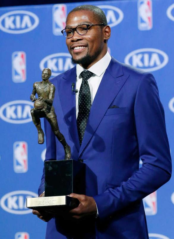 Happy 27th birthday to 4x scoring champ and 2014 MVP Kevin Durant. 