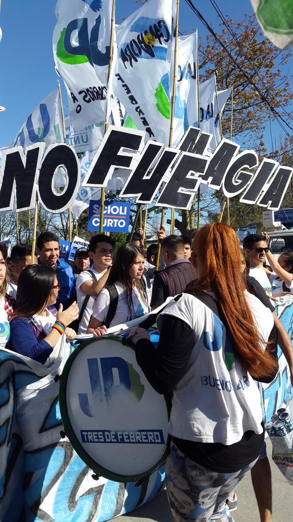 JDebandi's tweet photo. El Nuevo #UPA 24 hs ya es una realidad. Gracias #HugoCurto Gracias #Scioli Gracias @CFKArgentina #NoFueMagia http://t.co/U9iVQW1RJc