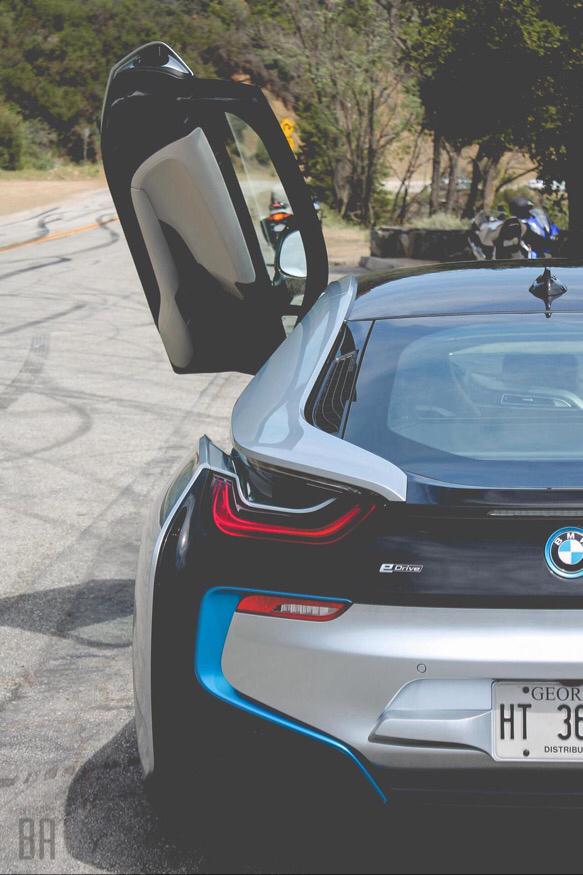 Luxurious_Pics's tweet photo. BMW i8🔥 http://t.co/hXvXs1I0o4