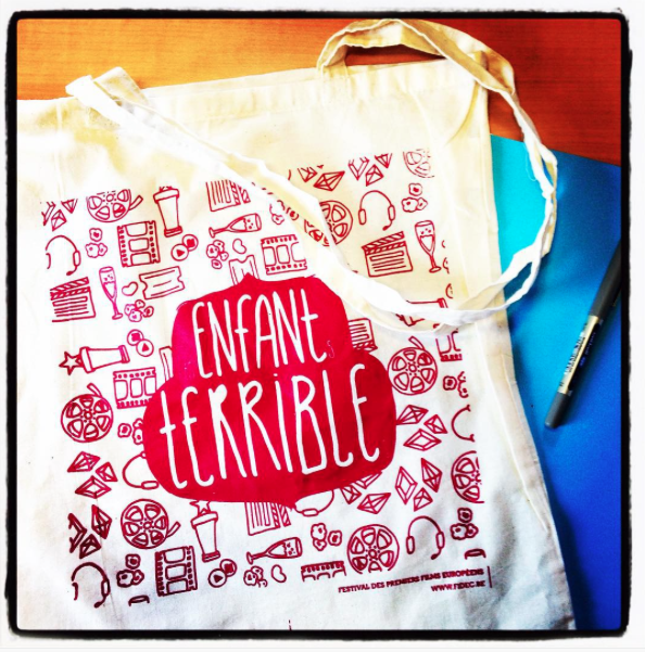 LETfestival's tweet photo. Dossier de presse + tote bag : ce mardi c'était le point presse de #LET15 ! (Ces beautés seront en vente au festival) http://t.co/e36SClcDCS