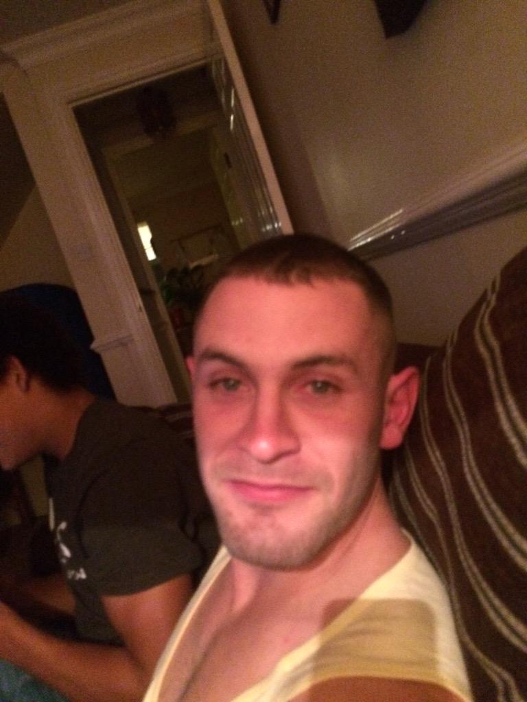 markmac07's tweet photo. Barneys new haircut ready for Thailand http://t.co/6eIL68Zien