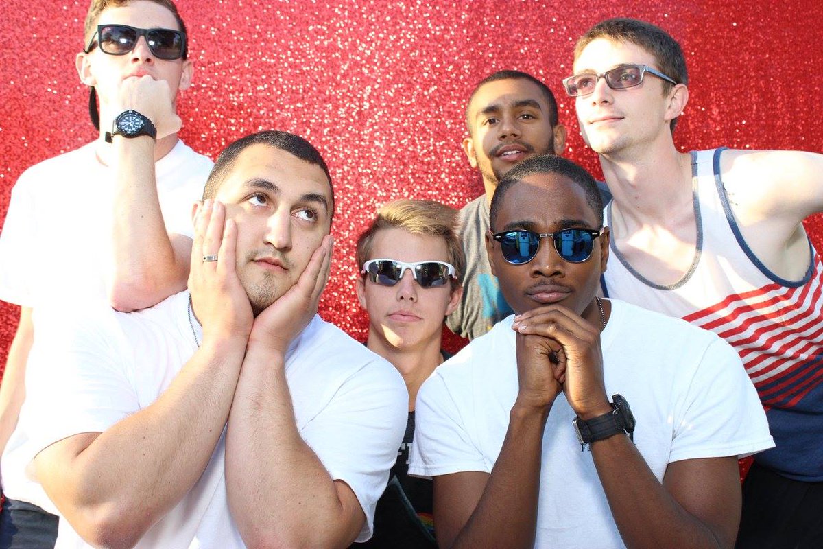 BullRunLR's tweet image. The photo booth snaps are up on Facebook! Tag a friend and download your faves: facebook.com/BullRunLR/time…