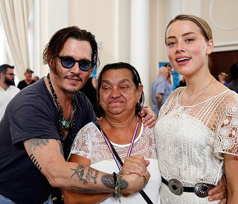 Johnny depp tweet media