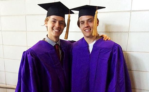rttyourbae's tweet photo. Twins Sprouse http://t.co/VInpuvLlML