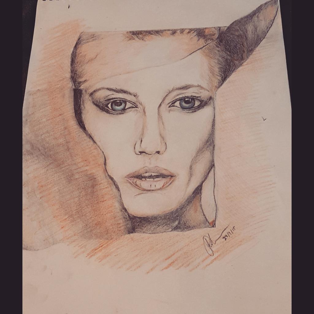 gavinj_a's tweet photo. All done #portrait #art #drawing #artist #beautiful #pretty http://t.co/QmQqg4kJtZ