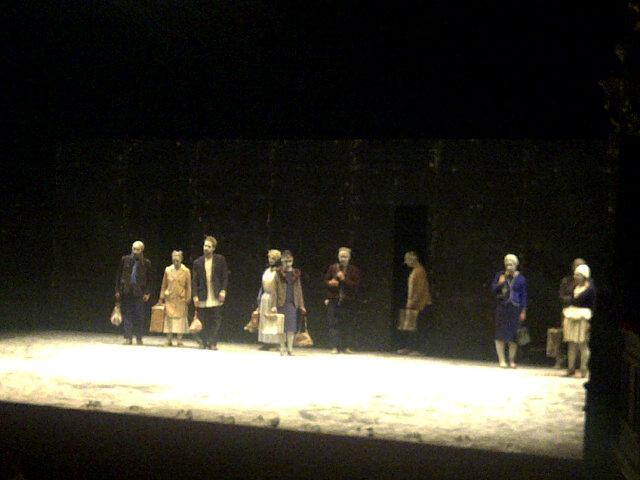 SilviaSciubba's tweet photo. #MaguyMarin torna a #REF2015 #Roma con "May B" spettacolo sublime e meraviglioso! Buio in sala...si #danza #Beckett http://t.co/IH48rmmdSM