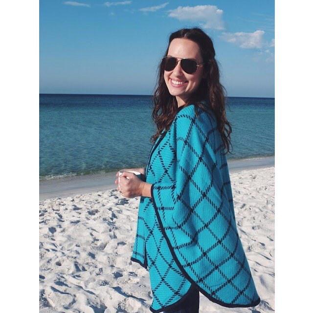 AllForColor's tweet image. Coffee on the beach. Can't beat that. #NationalCoffeeDay #AllForColor #FallForColor 📷: @lo… ift.tt/1MZ0iSx