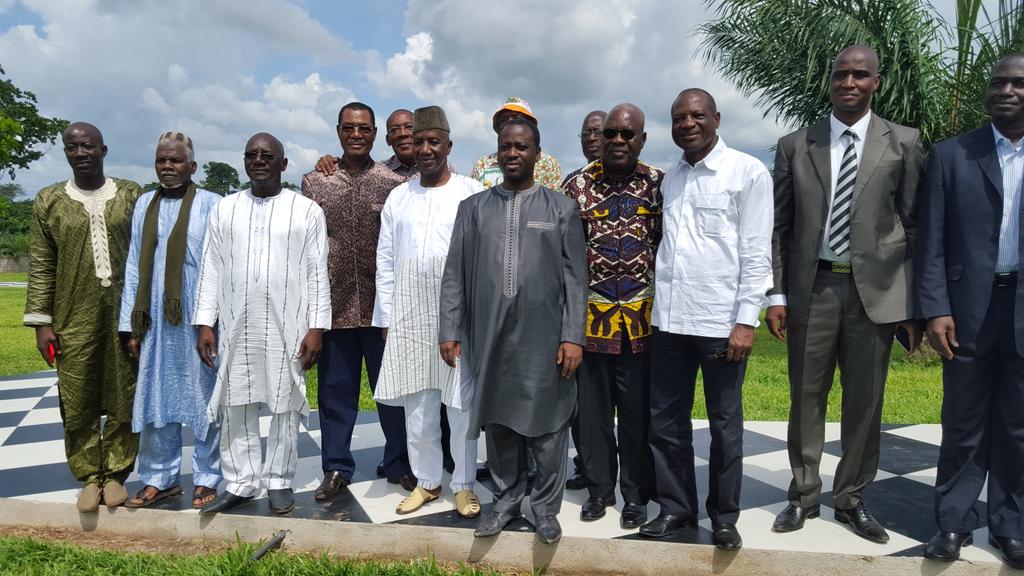 husseinkouame's tweet photo. Le PAN @SOROKGUILLAUME a reçu les leaders d'opinions de #Daloa pour remercier pr la mobilisation à l'arrivée du PRADO http://t.co/1VgFJBtBF6