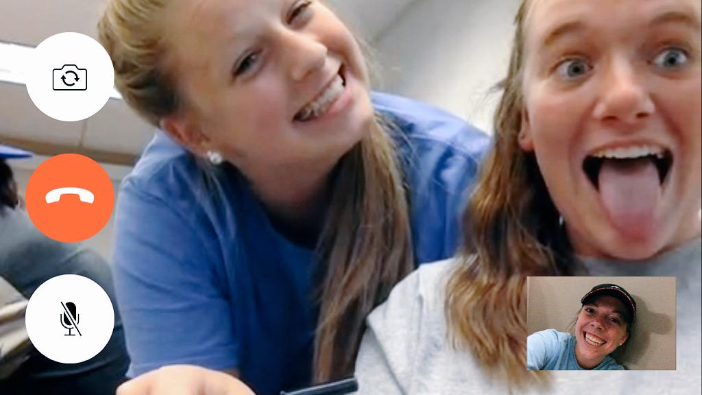 lizzie_deloach's tweet photo. 113 miles is hard but we make it work, ily ssg http://t.co/qaUK9hMOzD
