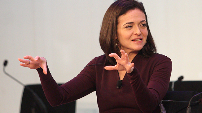 AutomationRobot's tweet image. Facebook: adweek.it/1h84kJL  #Facebook #socialmedia
