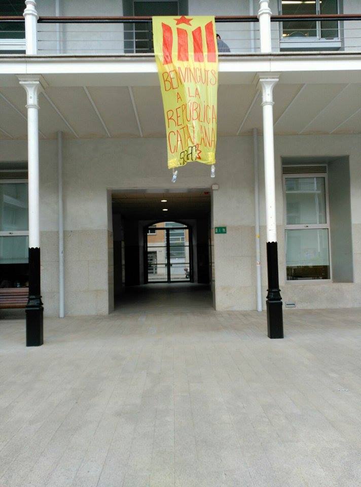 Que els mitjans espanyolistes no amaguin la victòria a les urnes del poble català, construïm la república catalana