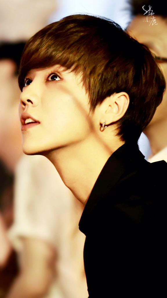 eternallydeer's tweet photo. #Luhan #LuhanReloaded 150917 重启 美丽说2015A/W时尚新款发布会【倾鹿高清4P】HDlink→ http://t.co/OakheSjB63 独家补档→http://t.co/SHM91SzCcI http://t.co/MtfqvlTD9J