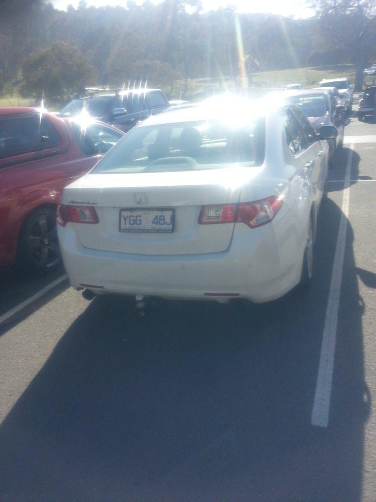 TeamQUON's tweet photo. YGG48J recklss ovrtake cycle grp 06:11 Hopetoun/Stonehaven rdabt Deakin @ACTPolicing @ACTPol_Traffic late 4 tee off? http://t.co/4EB9is3cVN