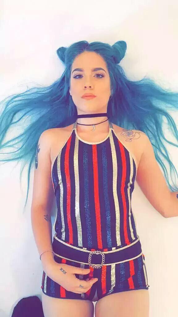 low quality halsey (@bestofhaisey) on Twitter photo 