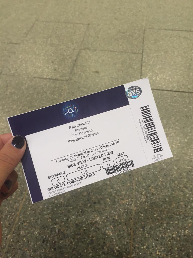 KatLovingLondon's tweet photo. Thank you @TheO2 for relocating us I could never have sat in the 400 section, massive vertigo #TheO2 #1DatTheO2 http://t.co/qi9u9Xc3NT