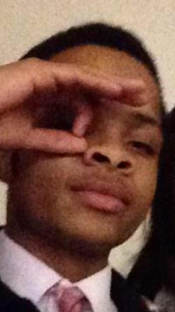 RioRoasters's tweet photo. NOSTRILS 😂  @EC_GASSIN http://t.co/37W093aNg8