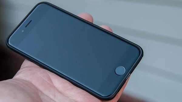 revieweracademy's tweet photo. Check Out our iphone case Review &amp; Giveaway#RnHDC 
http://t.co/pGLNoMlrPz
#EasyTechInstaSnapCase #RnHDC
Enter to Win http://t.co/YHgWOxgF8B