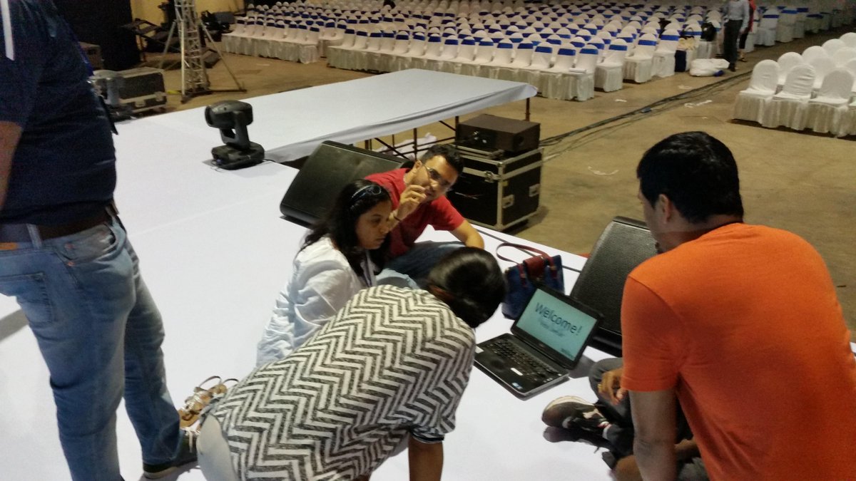 slance13's tweet photo. Last minute run through with Vidya and the team #tescotechday http://t.co/ygeQXboGTg