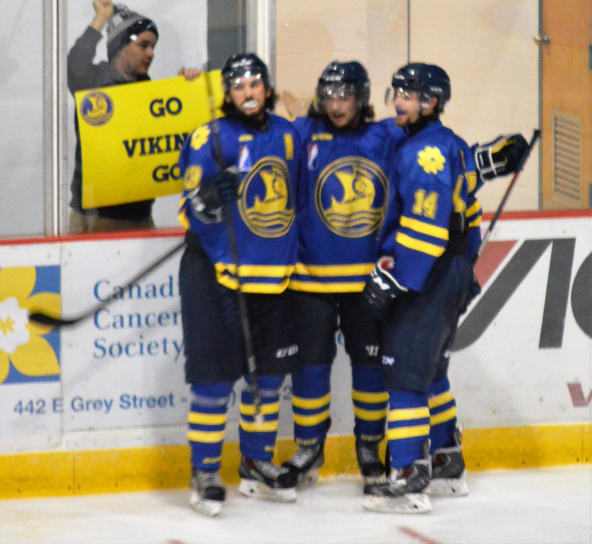 VikingsJrA's tweet photo. Courtesy @aloha3amigos http://t.co/my6liii2hX