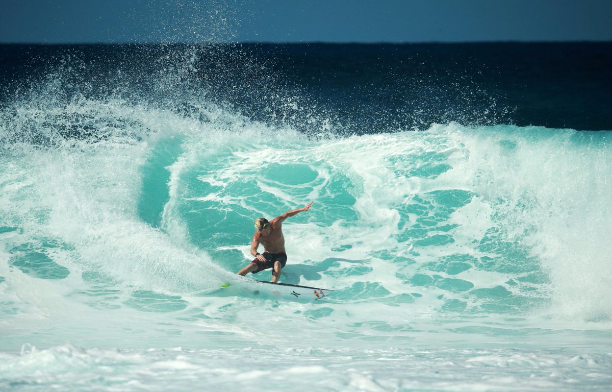 NeffHeadwear's tweet photo. .@koloheandino does his part to end the California drought with the spray from this slash. #NeffSurf
P/C: Tom Carey http://t.co/qO1WLAKlMv